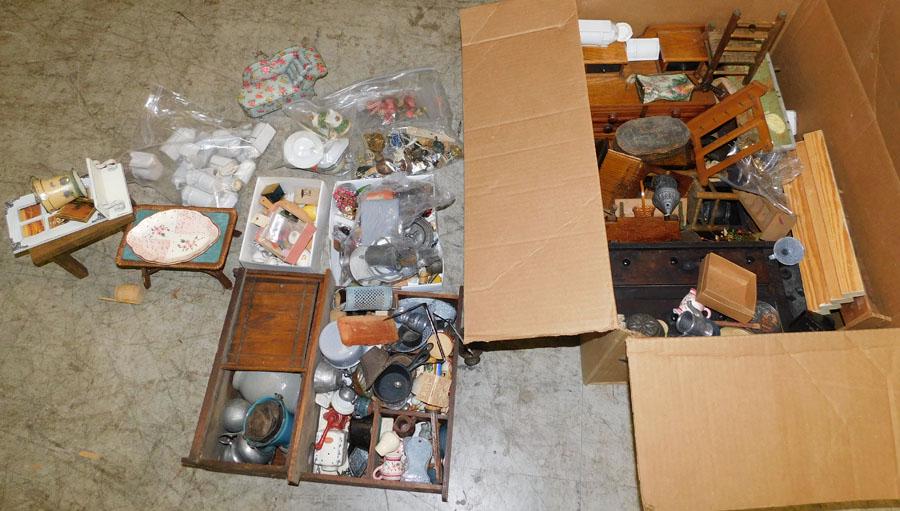 Lot Of Vintage Doll Toys (1 of 3)