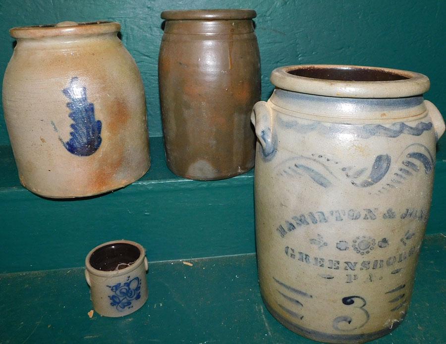 3 Blue Decorated Stoneware Crocks ( 1 Has Crack) (1 of 3)
