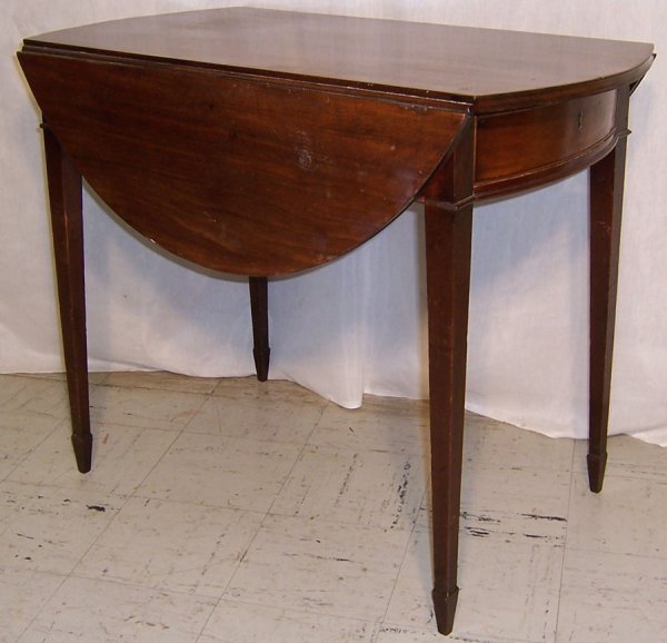 Period mah. Hepplewhite Pembroke oval table