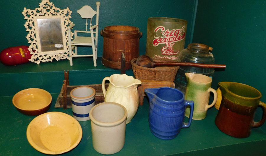 Lot Wooden Bucket, Glass Barrel, Advertising, Misc. (1 of 5)