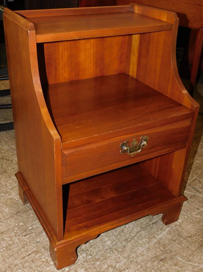 Cherry 1 Drawer Night Stand (1 of 3)