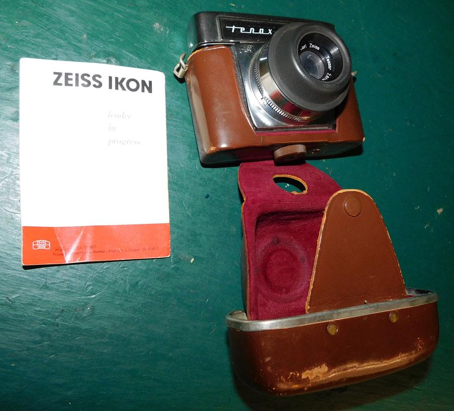 German Vintage Camera in Case by Zeiss Ikon (1 of 2)