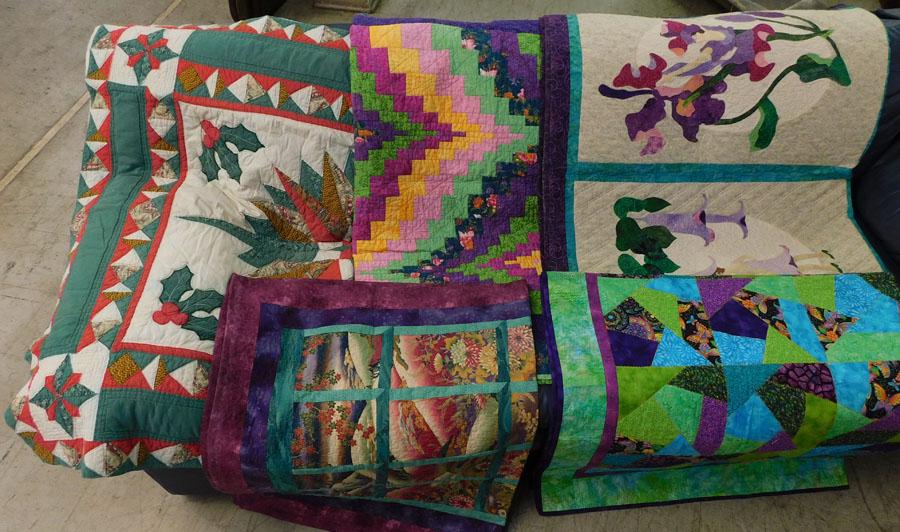 Lot of 5 Handmade Quilts, (Some Signed) (1 of 10)