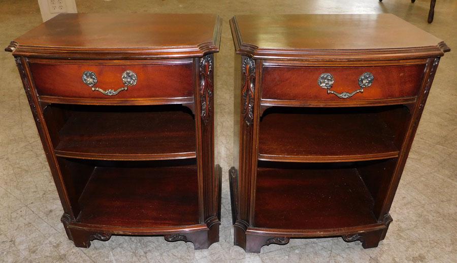 Pair of Mahogany 1 Drawer Night Stands: Pair of Mahogany 1 Drawer Night Stands . 22" x 15 3/4" D 28" H