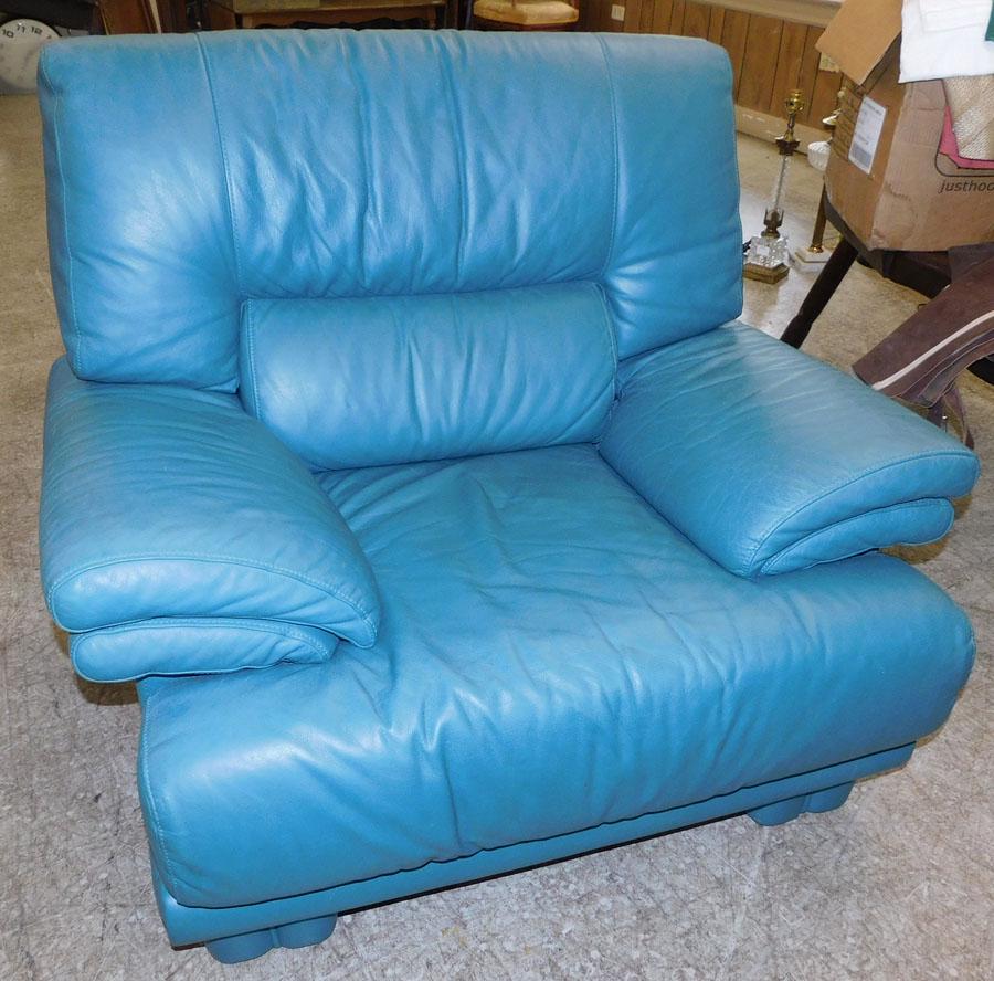 Italian Leather Oversized Club Chair By Fornitalia (1 of 5)