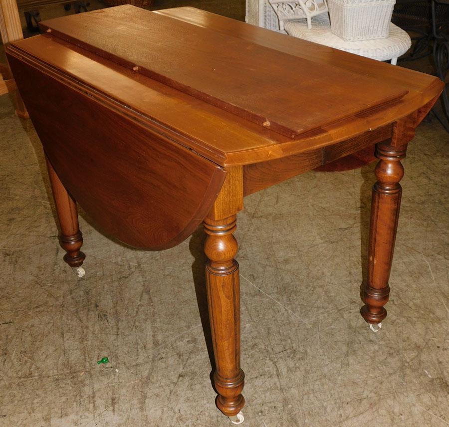 Antique Walnut Drop Leaf Dining Table with 1 Leaf (1 of 3)