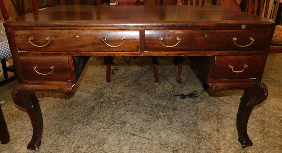 Antique Mahogany Desk: Antique Mahogany Desk. 50" W 29 1/2" D 29 3/4" H