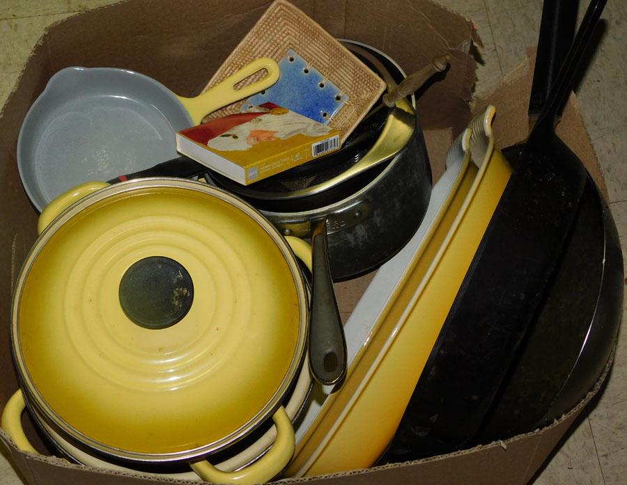 Vintage Enamel Cooking Pots & Cast Iron Skillet (1 of 5)
