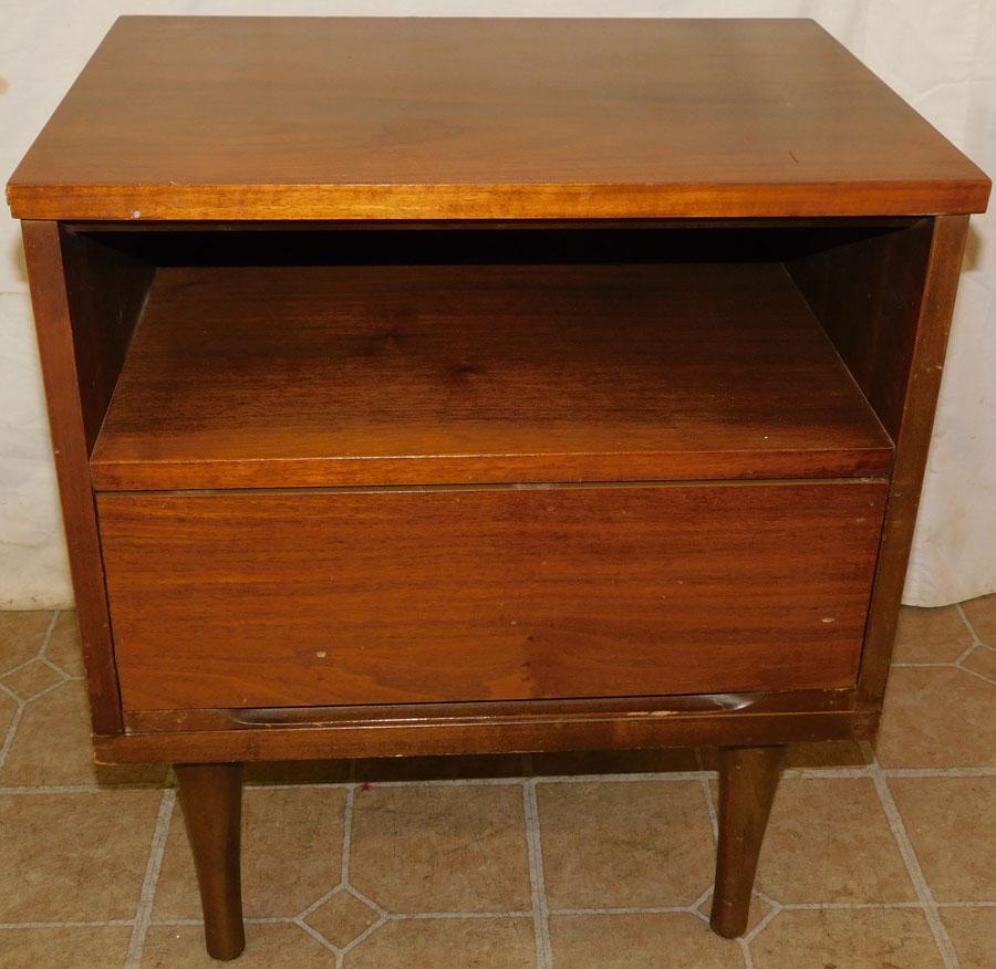 Walnut Mid-Century Modern Night Stand with Drawer (1 of 5)