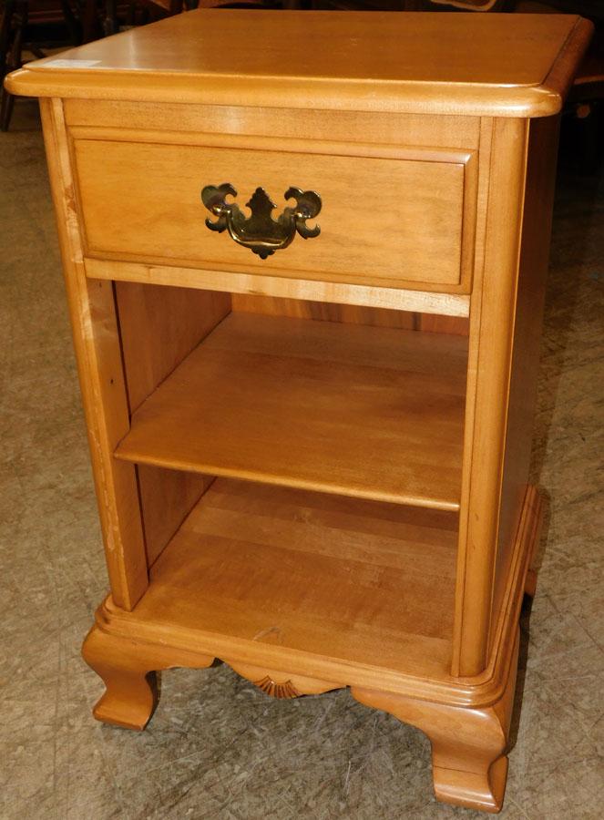 Maple 1 Drawer Night Stand by Kling (1 of 3)