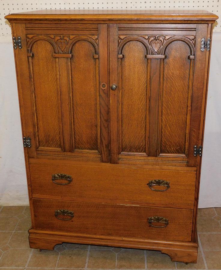 Small Oak Linen Press: Small Oak Linen Press. 34 1/2" W 19" D 48" H