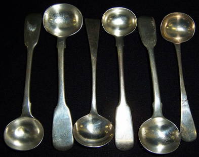 (6) Hallmarked English silver salt spoons: (6) Hallmarked English silver salt spoons
