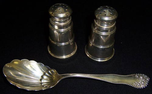 Sterling salt and pepper and sugar spoon: Sterling salt and pepper and sugar spoon