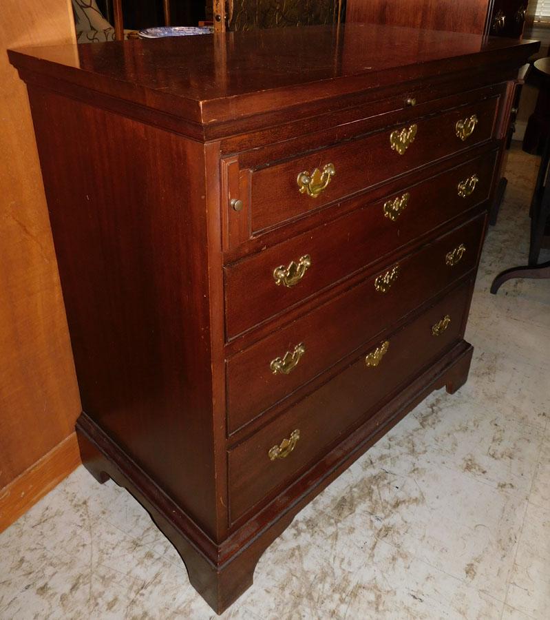 Mahog 4 Drawer Chest W/ Pull Out Slide By Craftique (1 of 4)