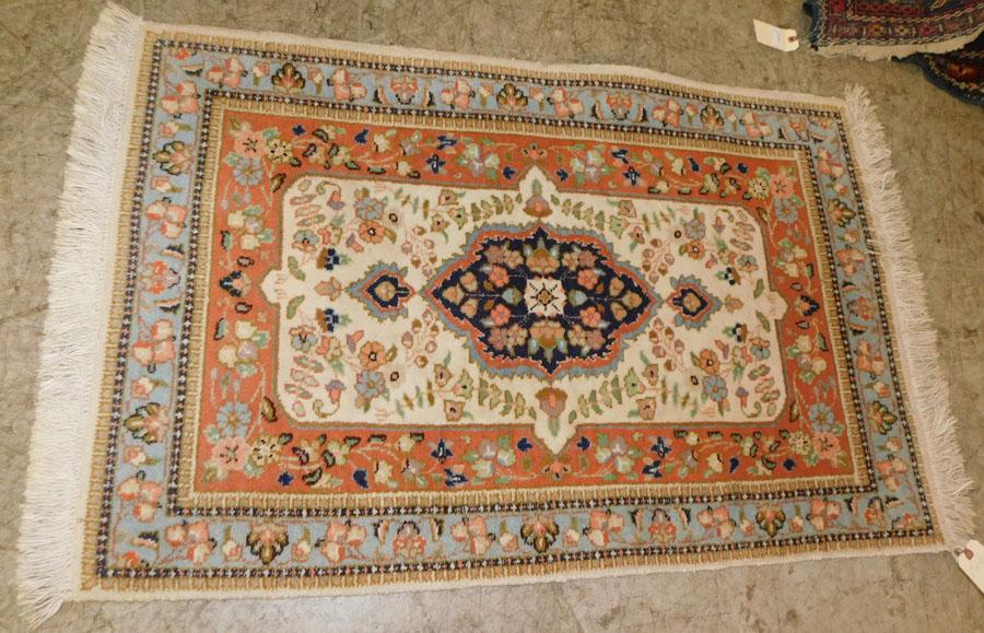 2' 7" X 4' 0" Handmade Oriental Rug (1 of 3)