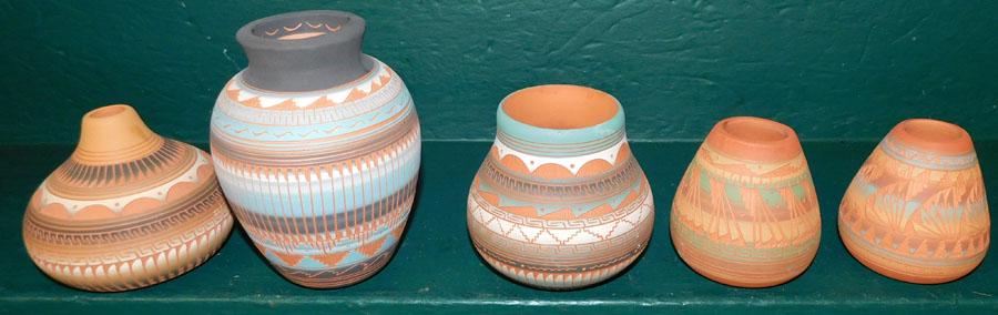 Lot 5 Navajo Pottery Items (1 of 2)