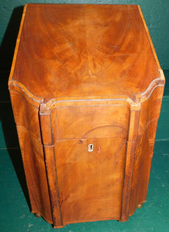 19th C Mahogany Knife Box - No Fittings (1 of 5)