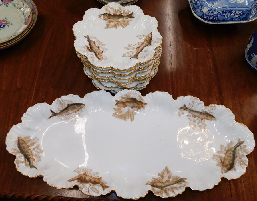 13 Pc T&V Limoges Fish Set (1 of 4)