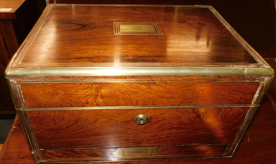 Rosewood Brass Bound Vict Gent Grooming Kit (1 of 5)