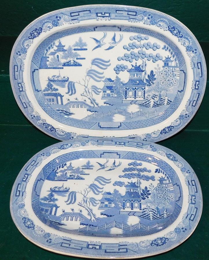 Two Wedgwood Blue Willow Platters (1 of 4)