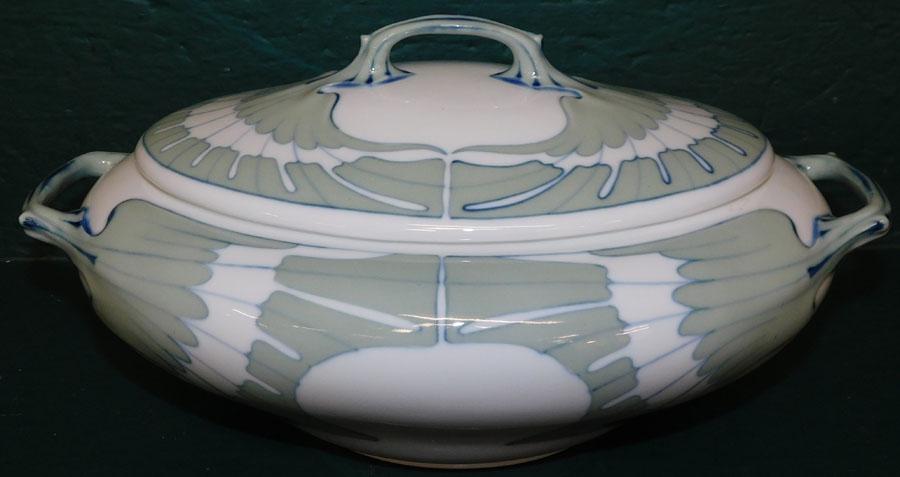 Meissen Porcelain Tureen (1 of 5)