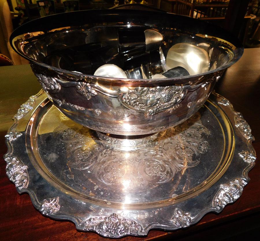 Large Silver Plate Punch Bowl & Cups (1 of 4)