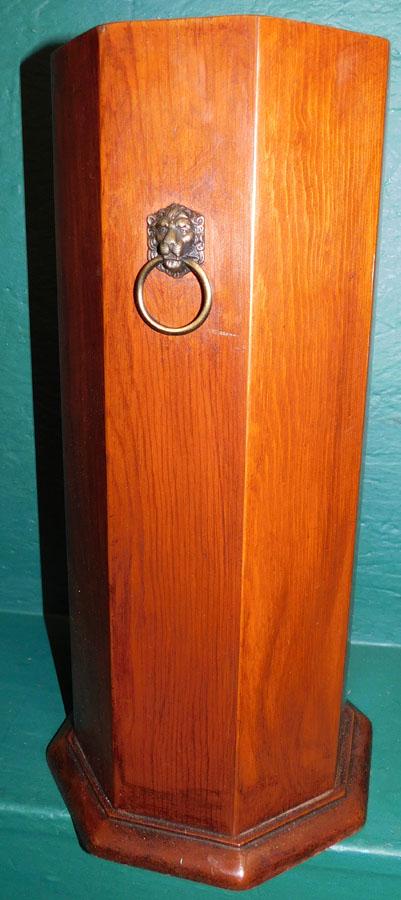 Pine Umbrella Stand W/ Lions Head Handle (1 of 3)