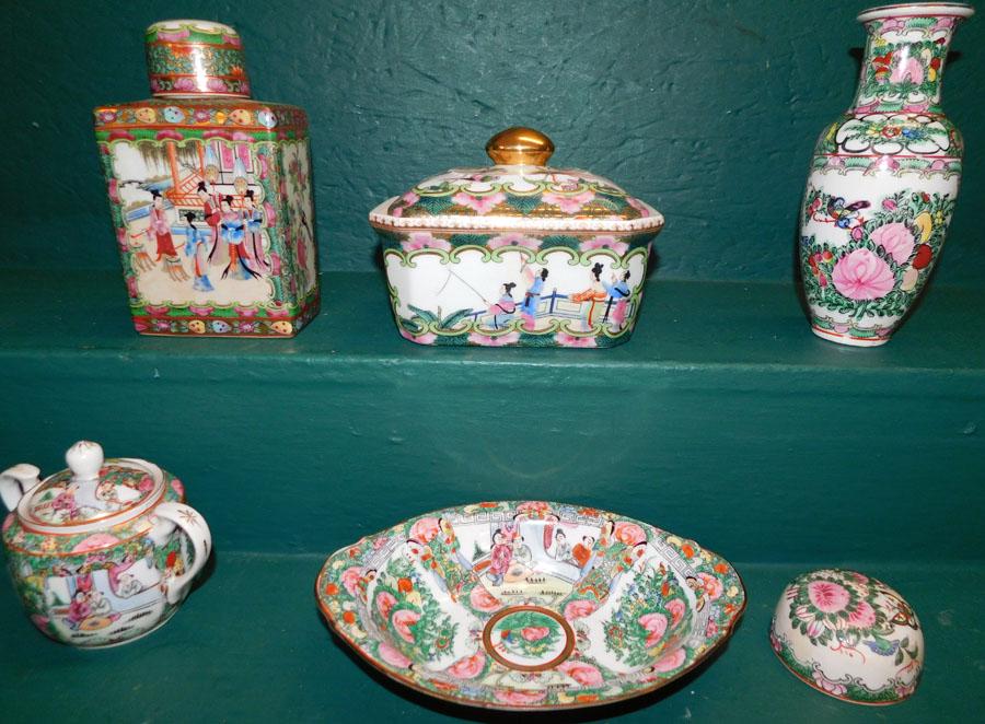 6 Pc Oriental Porcelain (1 of 11)