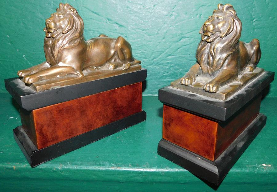 Pair of Bronze Lion Bookends (1 of 2)
