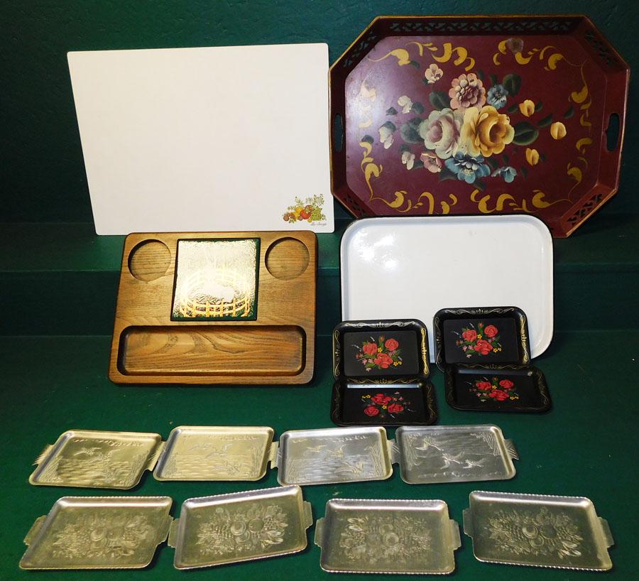 Lot of Hand Painted, Tole, Enamel Trays & Cutting Board (1 of 5)