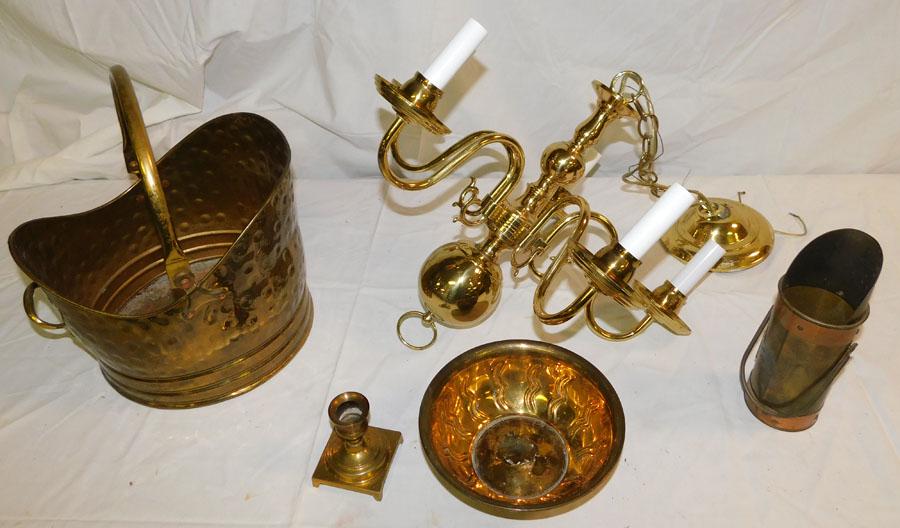 Lot of Brass Items: Lot of Brass Items.