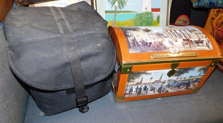 Paint Decorated Tin Box & Vintage Kodak Camera (1 of 4)