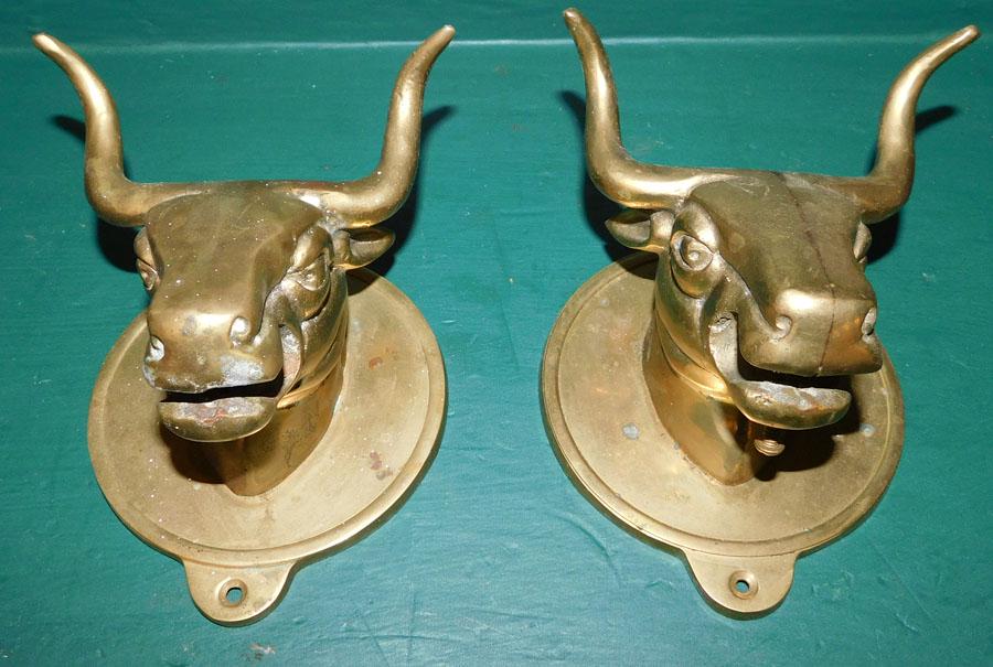 2 Brass Bull Head Towel Rod Holders (1 of 2)