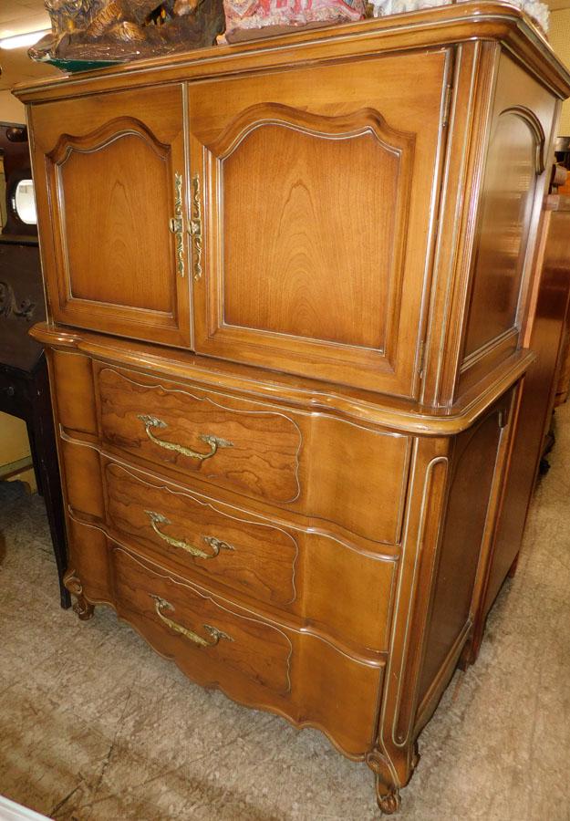 Cherry French Provincial Chifforobe: Cherry French Provincial Chifforobe. 41" W 21 1/2" D 54 1/2" H