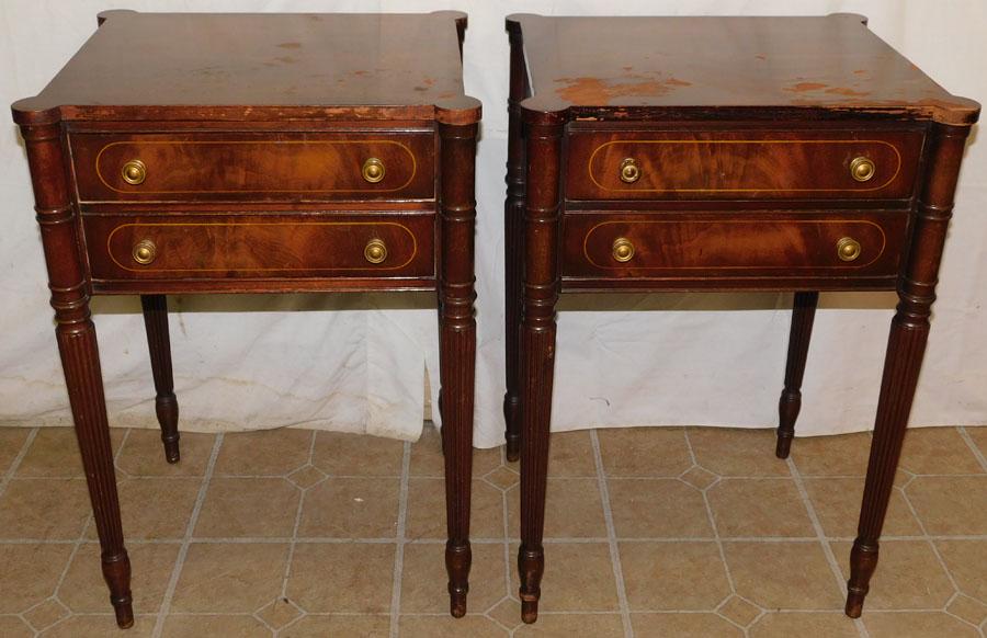 Pair of Mahogany Night Stands: Pair of Mahogany Night Stands . 19" W 16 3/4" D 27 1/2" H
