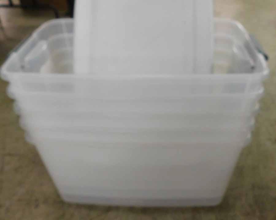 5 Lidded Plastic Containers (70 Qt) (1 of 2)