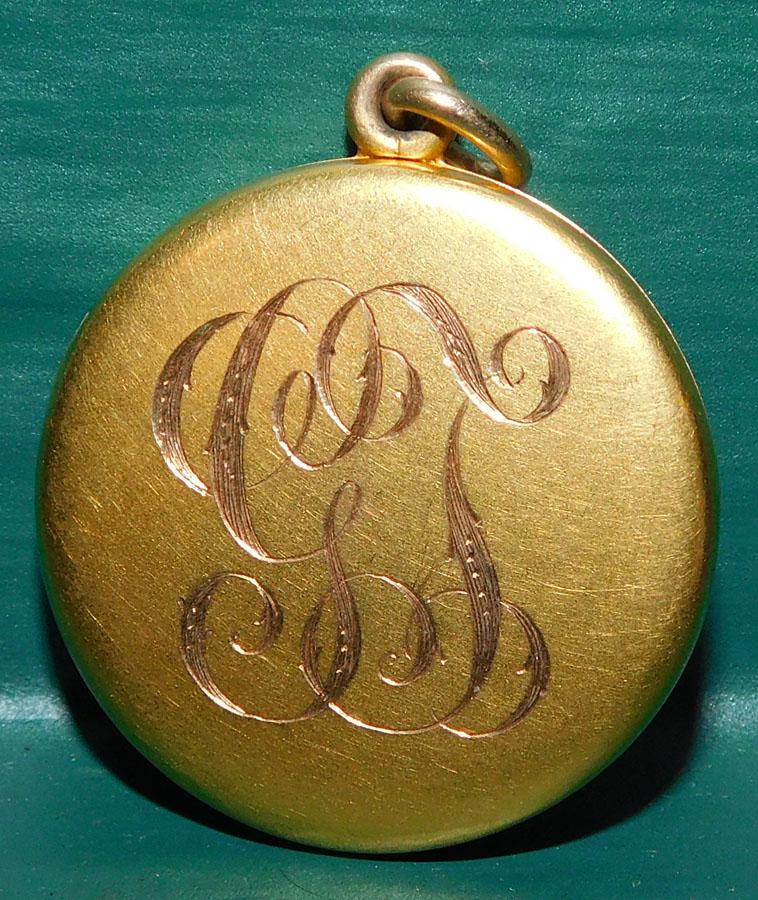 Tested 14 KT YG Lady's Cast & Assembled Round Locket: Tested 14 KT Yellow Gold Lady's Cast & Assembled Round Locket, (Total Weight: 9.70gm).