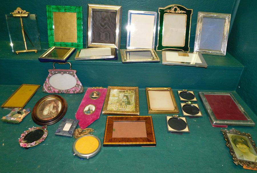 Lot of Silverplate & Metal Picture Frames (1 of 5)
