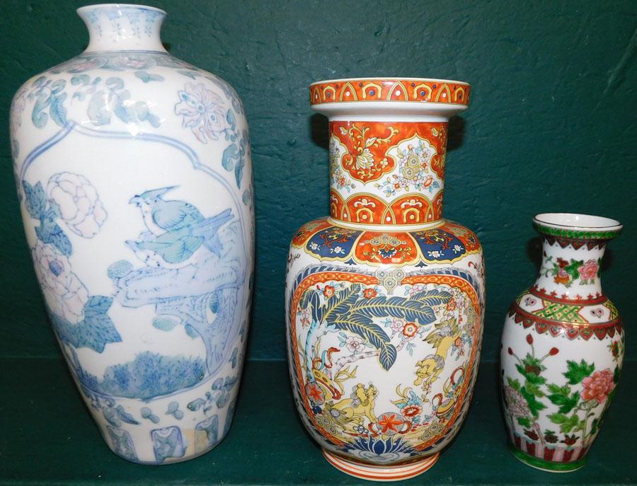 3 Oriental Porcelain Vases (1 of 5)