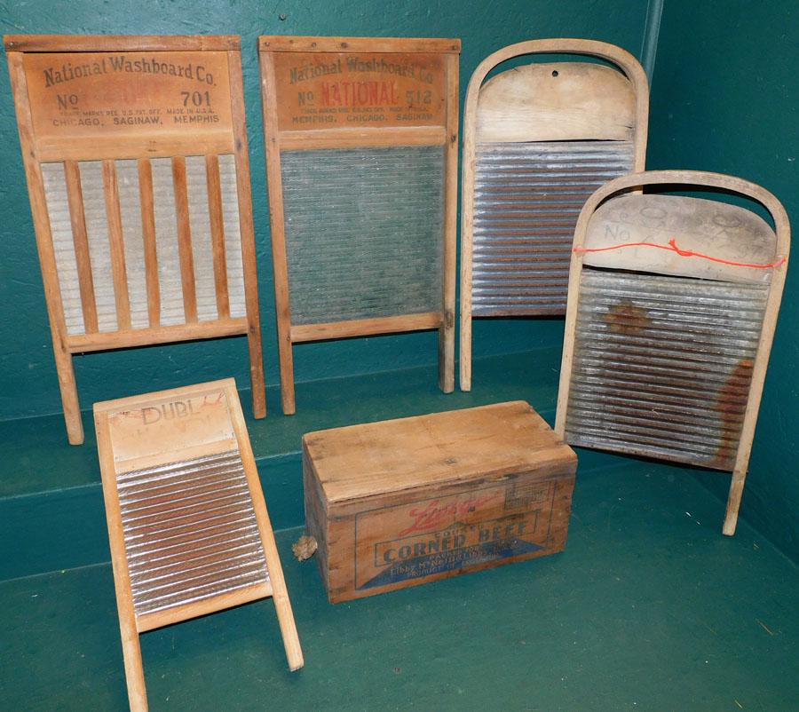 5 Early Advertising Washboards & Libby's Adv. Beef Bo (1 of 7)