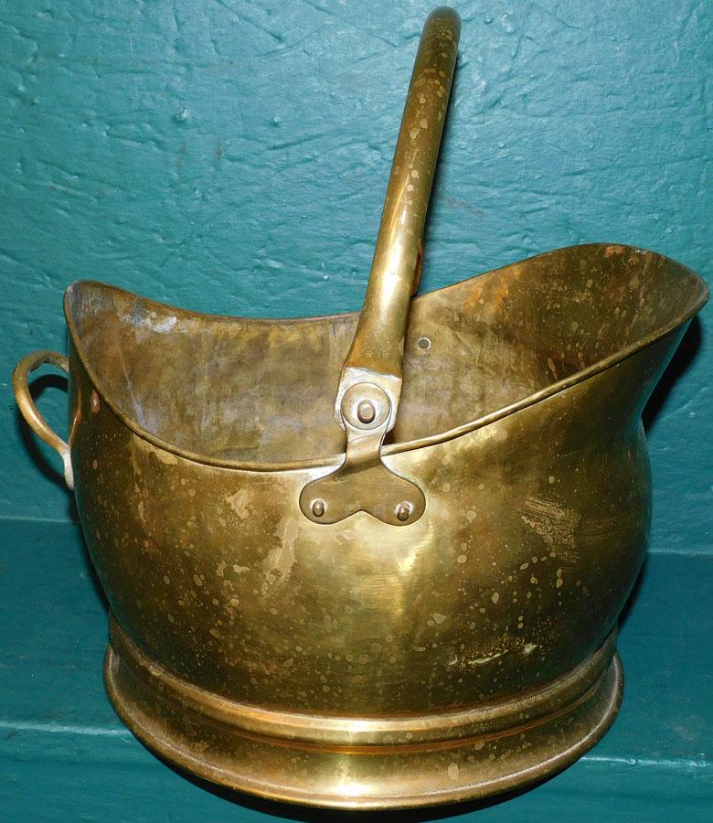 Antique Brass Coal Scuttle (1 of 4)