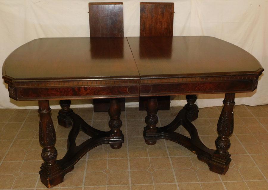 Walnut Dining Table W 2 Leaves (1 of 5)