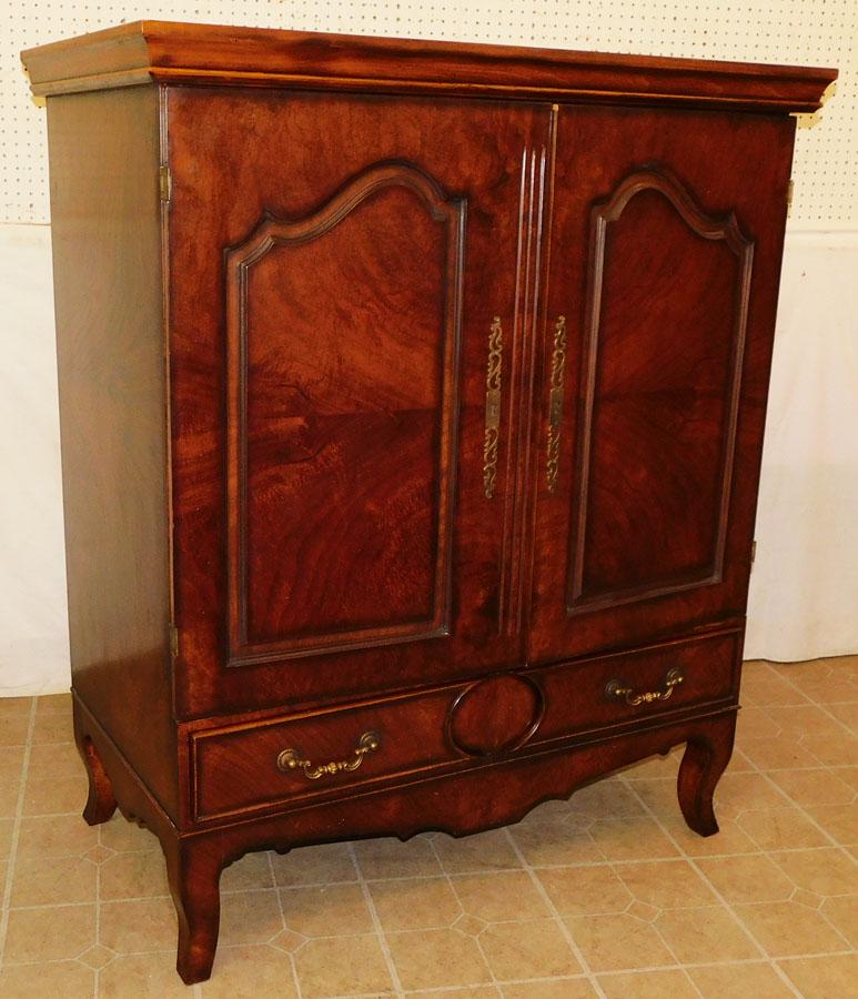 Walnut TV Cabinet (1 of 3)