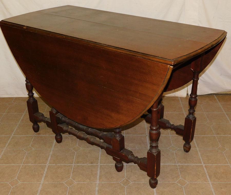 Antique Walnut Gateleg Dining Table W/ 1 Leaf (1 of 2)
