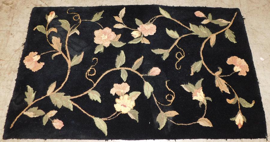 2' 7" X 4' 7" Hook Rug (1 of 2)