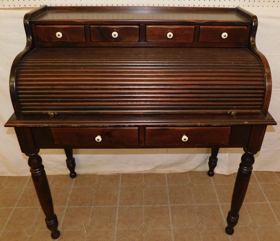 Pine "C" Roll Desk (1 of 4)