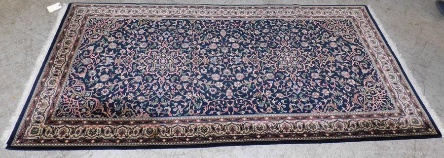4' X 8' Handmade Oriental Rug: 4' X 8' Handmade Oriental Rug.