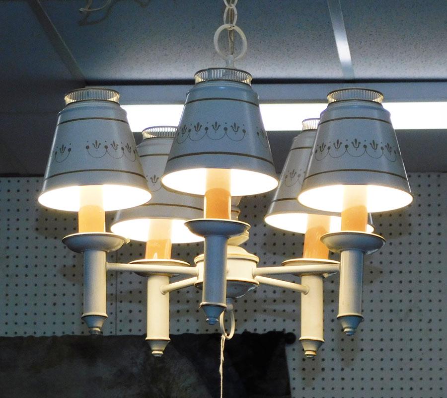 5 Light Tole Painted Chandelier (1 of 3)