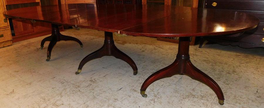 19th C Mahog Three Pedestal Dining Table W/ 2 Leaves (1 of 14)