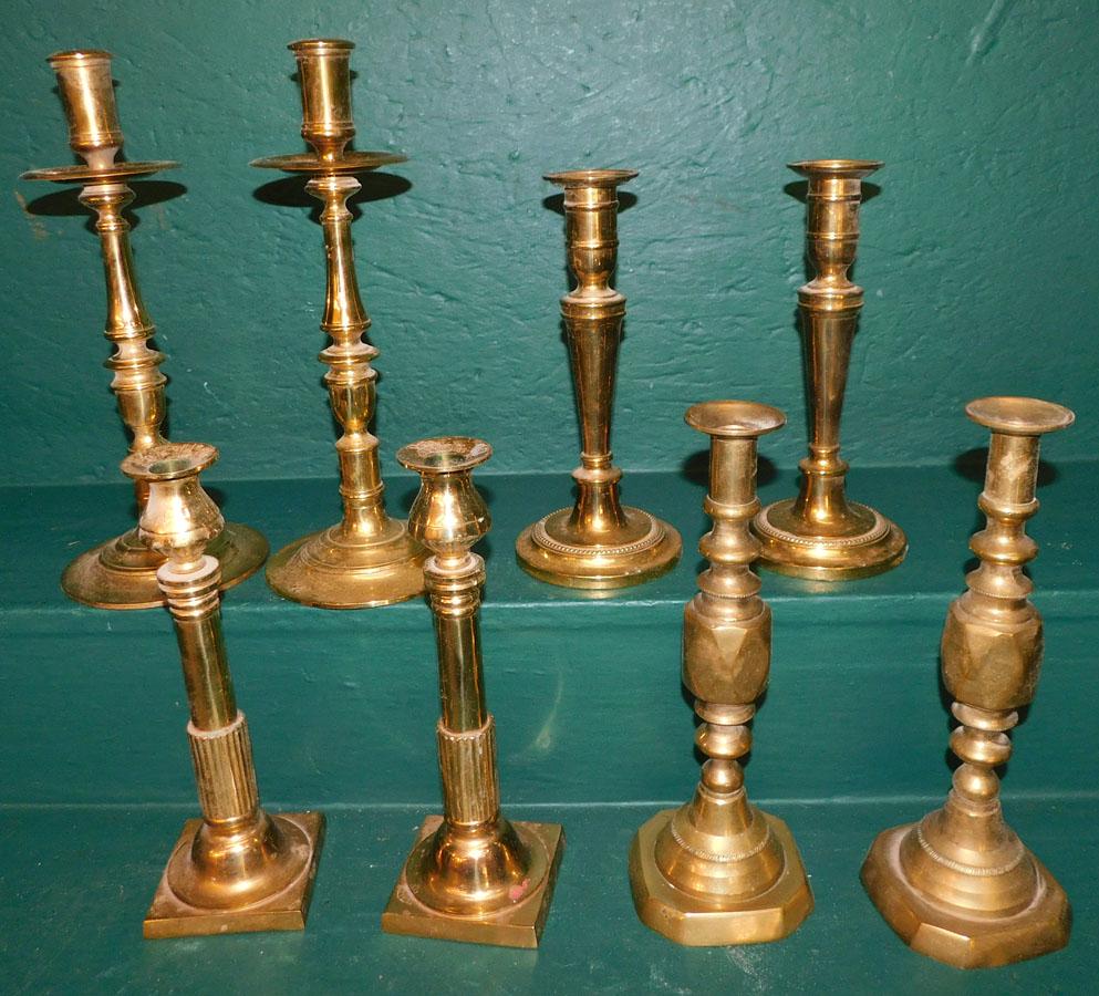 Lot 8 Brass Candlesticks (1 of 4)